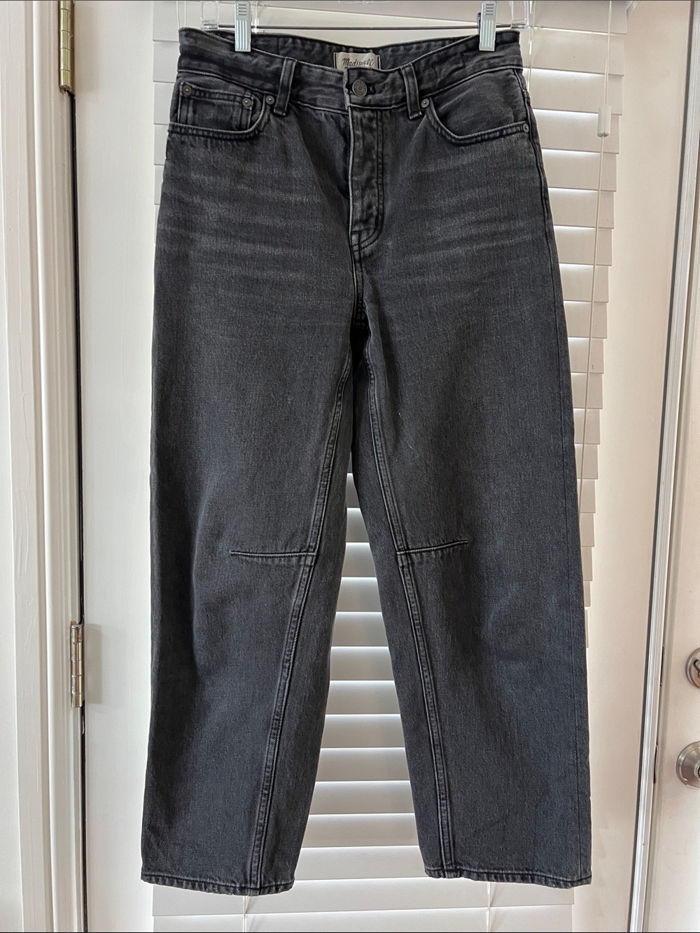Madewell Washed Black The Darted Barrel-Leg Jeans